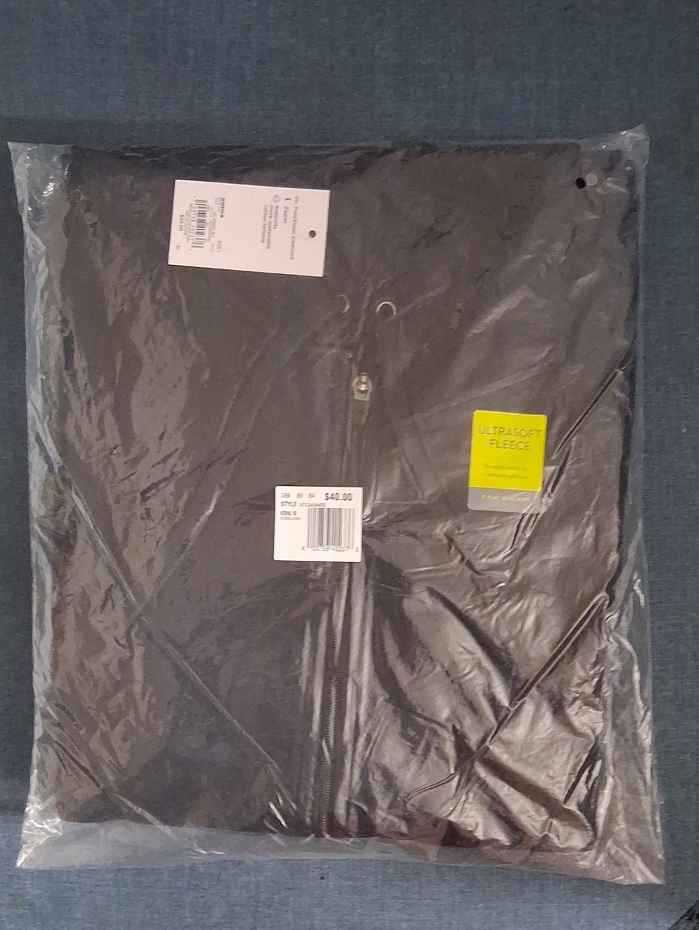 Men's Tek Gear Ultrasoft Fleece Zip Up Hoodie. Size Large